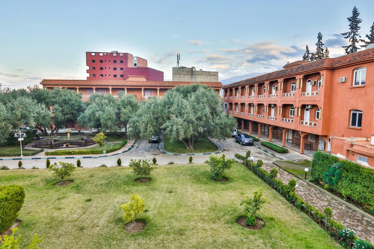 Complexe El Bassatine Hotel Béni Mellal Eksteriør billede