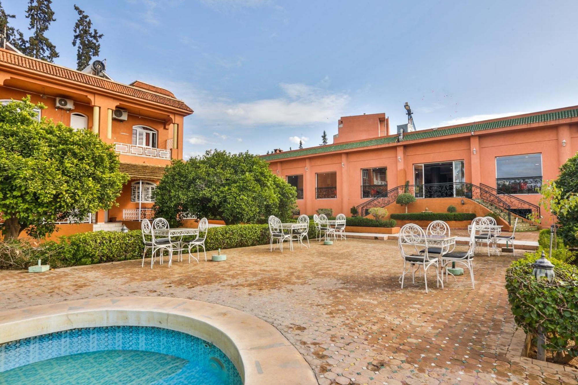 Complexe El Bassatine Hotel Béni Mellal Eksteriør billede